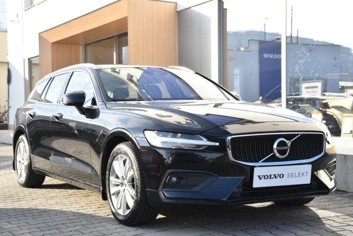 Volvo V60 B4 MOMENTUM REZERVACE 2.0 Momentum