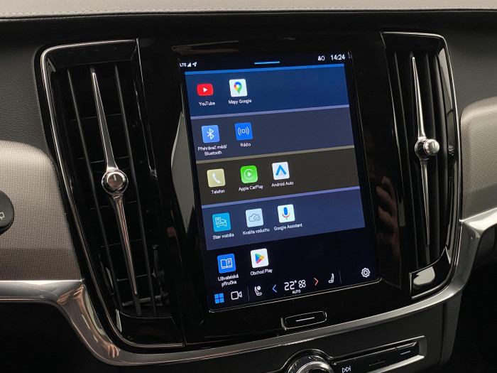 Volvo V90 CC B4 AWD BRIGHT REZERVACE 2.0 CC CC