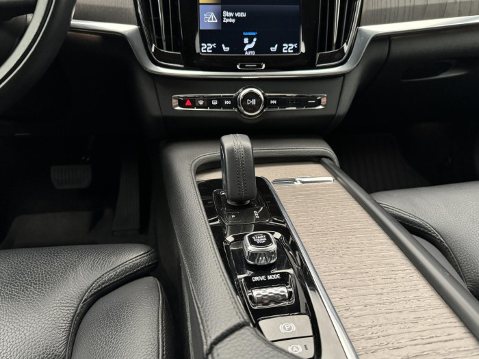 Volvo V90 CC B4 AWD PLUS AUT