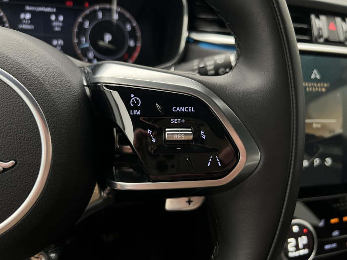 Jaguar F-Pace 250 AWD HSE AUT 1.maj.