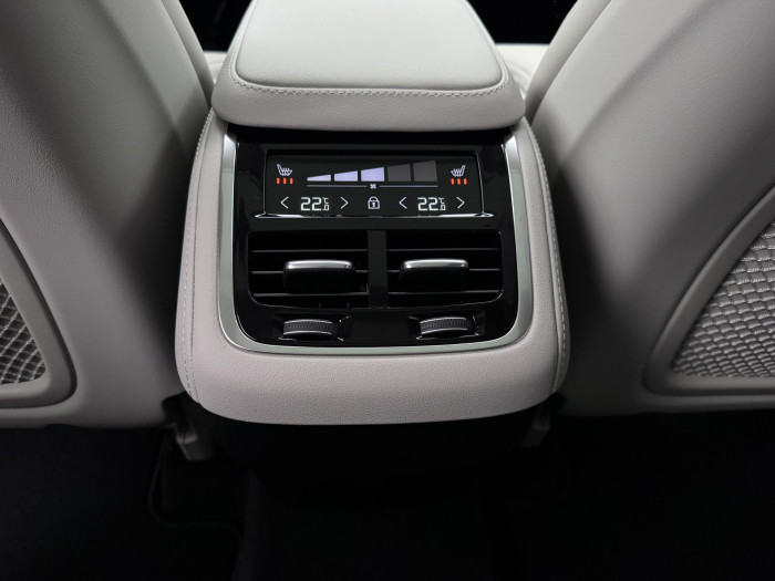 Volvo XC90 B5 AWD AUT BRIGHT ULTRA 7 míst