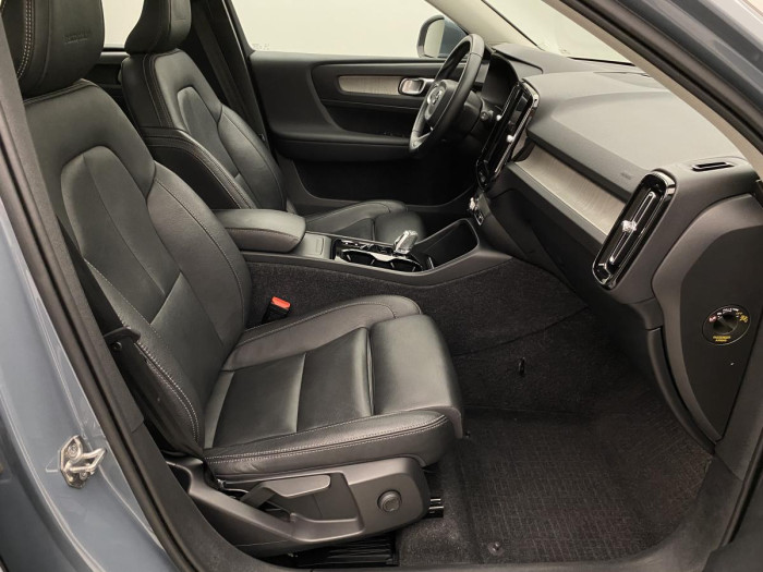 Volvo XC40 D3 INSCRIPTION AUT REZERVACE 2.0 d