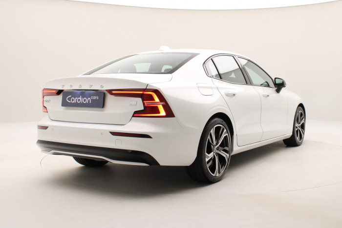 Volvo S60 T8 AWD RECHARGE DARK ULTIMATE