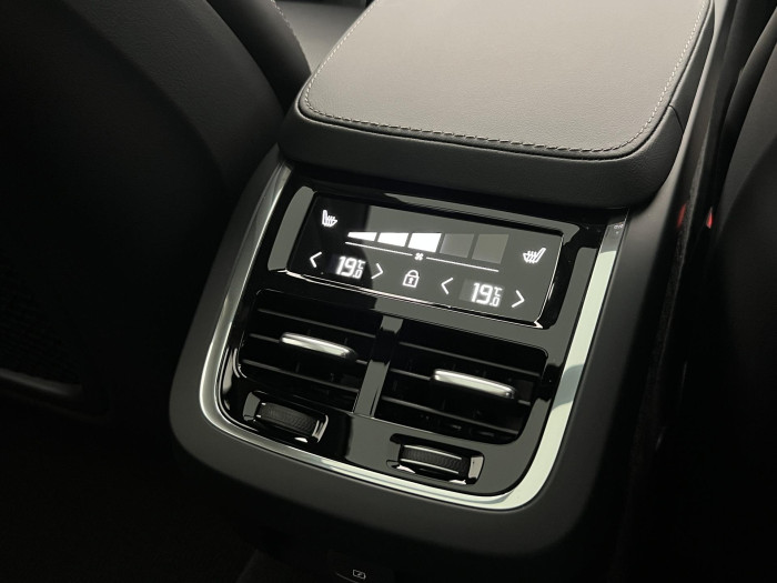 Volvo V90 CC B5 AWD ULTIMATE AUT 1.maj. 2.0 CC CC