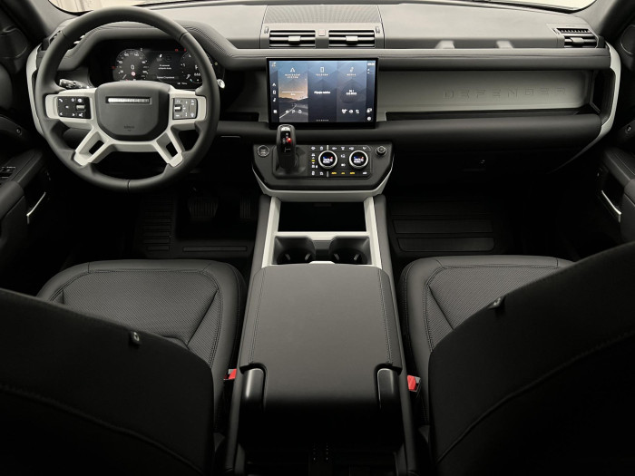 Land Rover Defender 110 D200 S AWD Aut 3.0 d