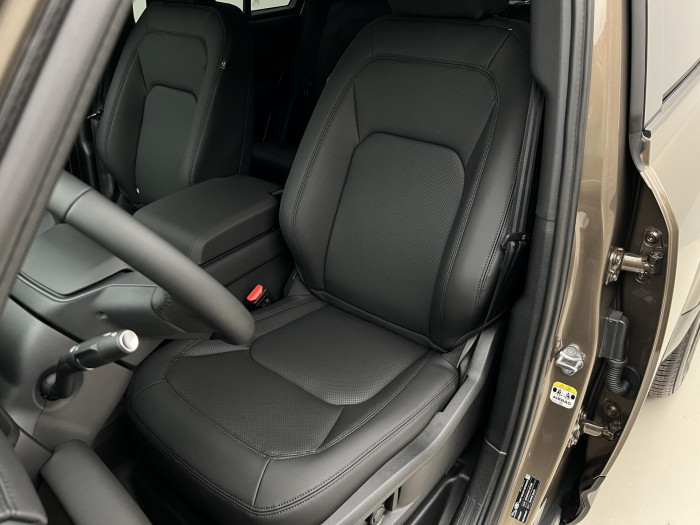 Land Rover Defender 110 D250 XDYNAMIC SE REZERVACE 3.0 d SE