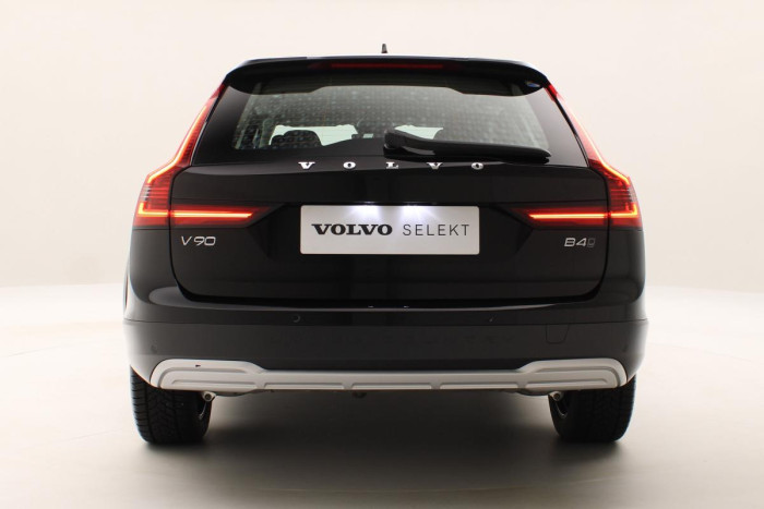 Volvo V90 CC B4 AWD PLUS AUT CZ 1.maj