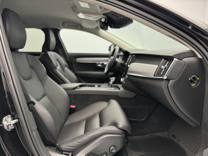 Volvo V90 D3 MOMENTUM AUT 2.0 d Momentum