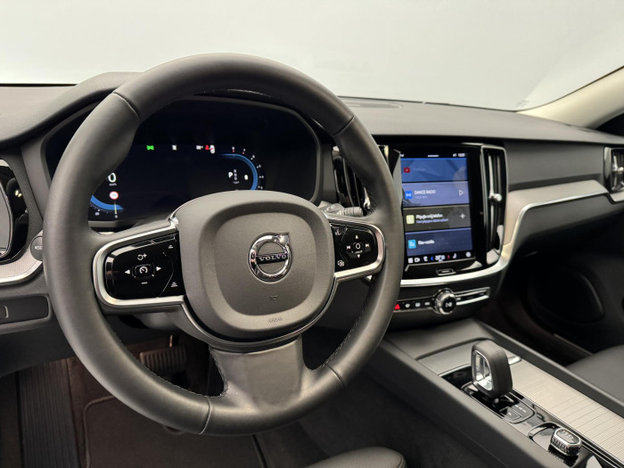 Volvo V60 CC B5 AWD PLUS AUT 1.maj.