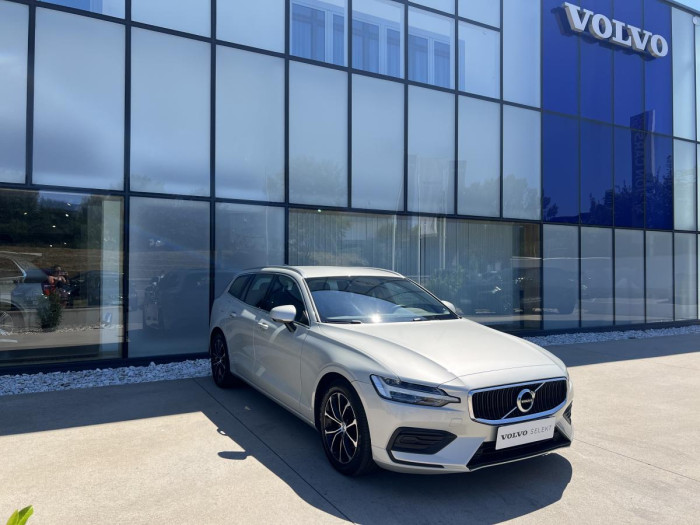 Volvo V60 D3 MOMENTUM Aut CZ REZERVACE 2.0 d Momentum