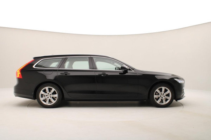 Volvo V90 D4 AWD MOMENTUM AUT REZERVACE 2.0 d Momentum