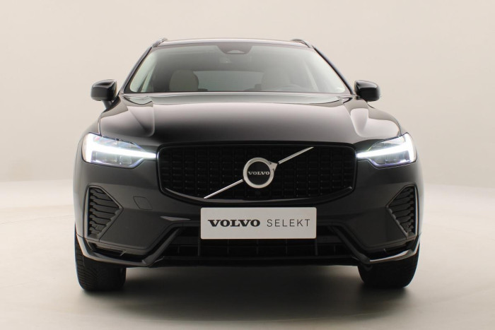 Volvo XC60 B4 AWD DARK PLUS CZ 1.maj