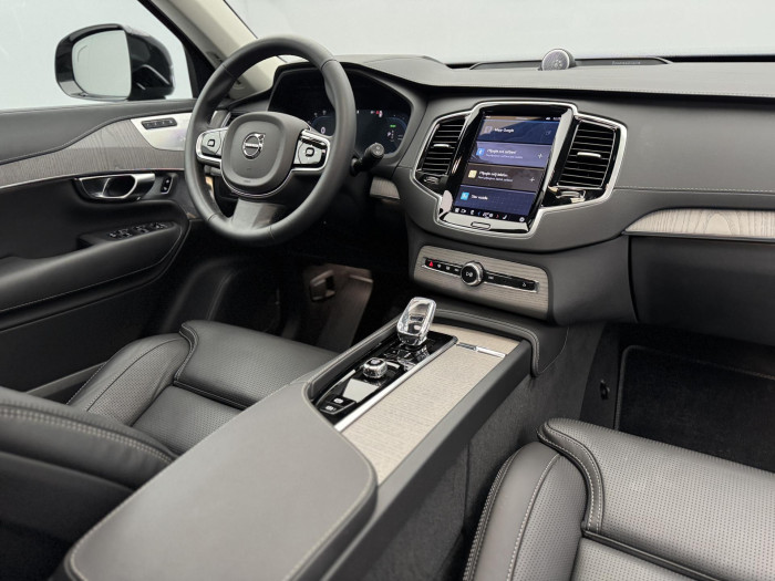 Volvo XC90 T8 AWD RECHARGE ULTIMATE 1.maj