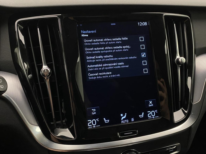 Volvo V60 D3 MOMENTUM REZERVACE 2.0 d Momentum
