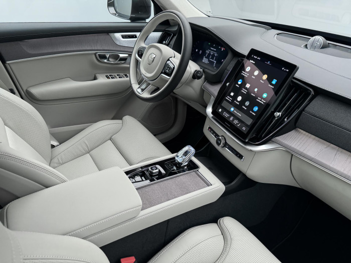 Volvo XC90 B5 AWD AUT BRIGHT ULTRA 7 míst