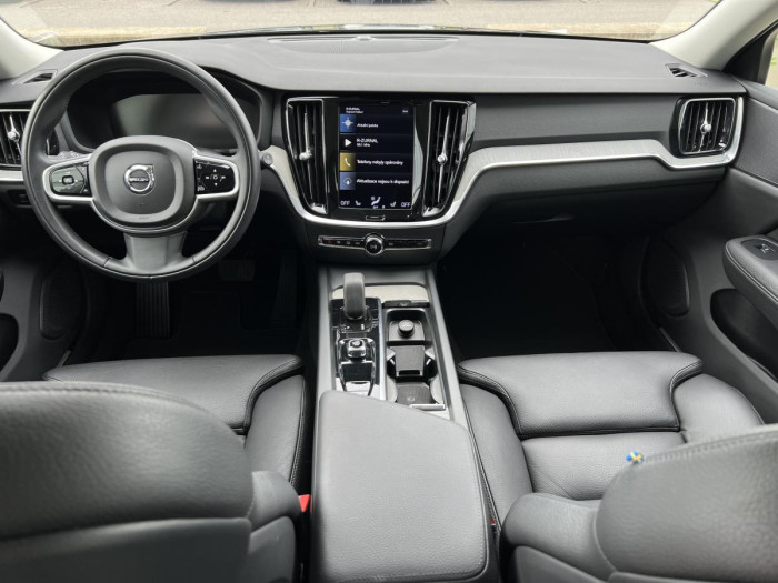 Volvo V60 CROSS COUNTRY B4 AWD Aut 1.maj