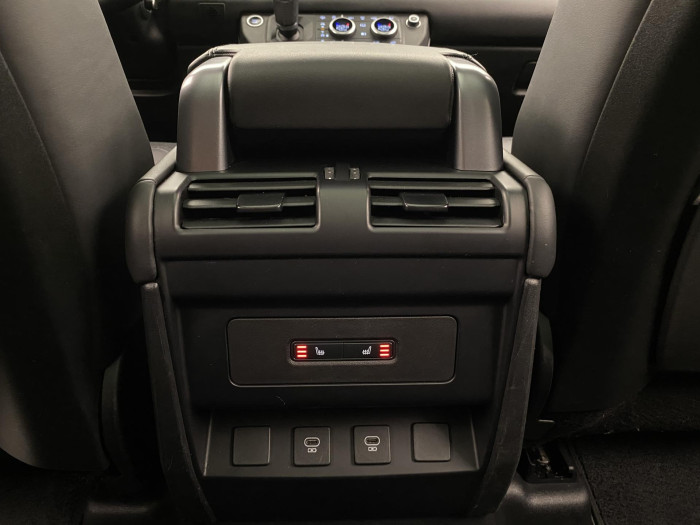 Land Rover Defender 110 P400 X-DYNAMIC HSE AWD CZ 3.0 Dynamic