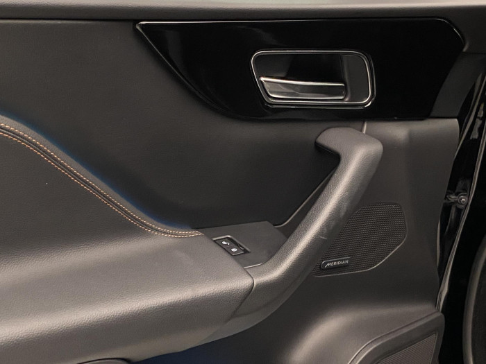 Jaguar F-Pace 35t AWD AUT REZERVACE