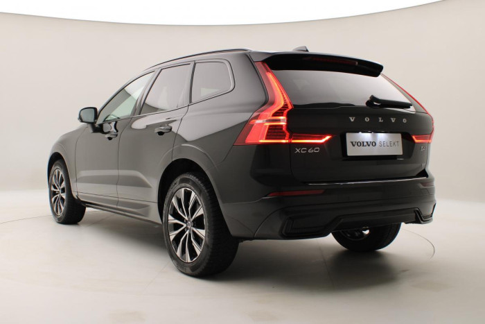 Volvo XC60 B4 AWD R-DESIGN AUT CZ 1.maj.