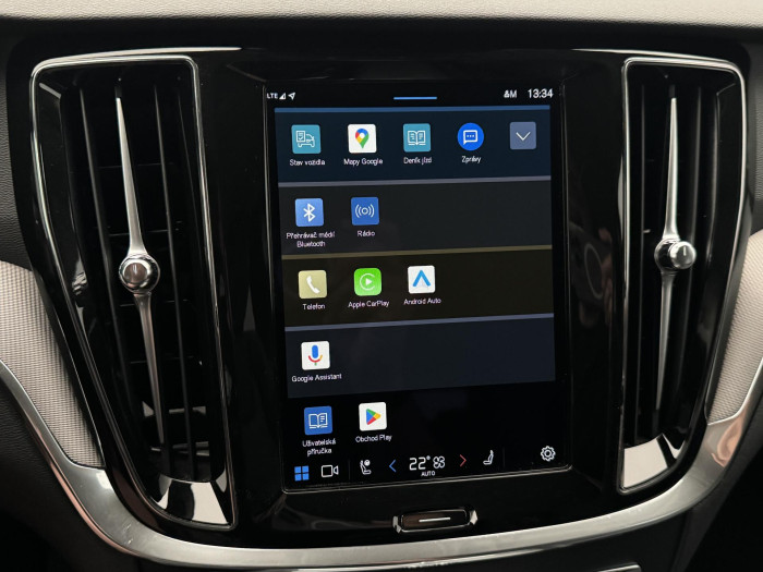 Volvo V60 CC B5 AWD PLUS AUT 1.maj