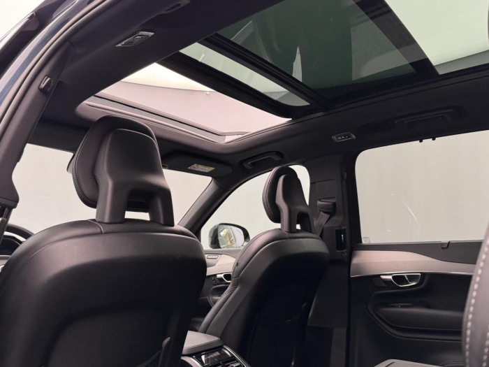 Volvo XC90 B5 AWD R-DESIGN AUT CZ