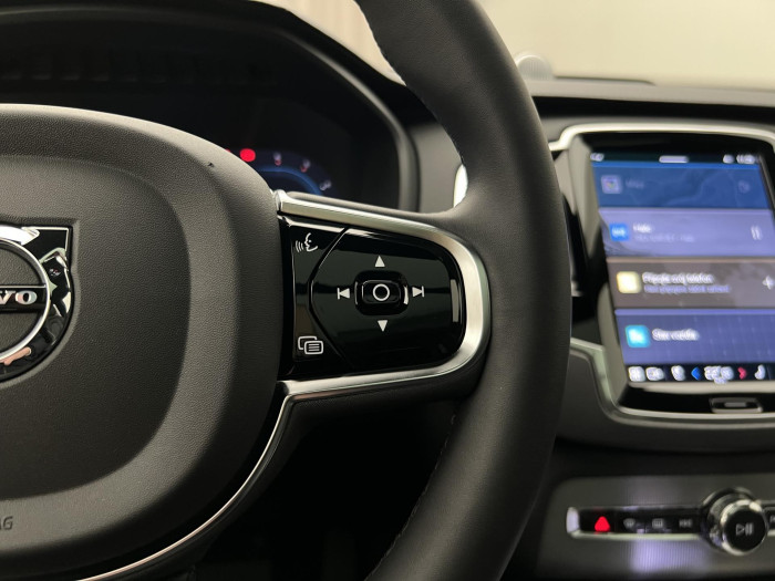 Volvo XC90 B5 AWD ULTIMATE DARK 7MÍSTNÁ