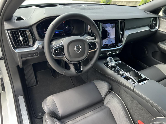 Volvo V60 T6 AWD AUT RECHARGE DARK ULTRA