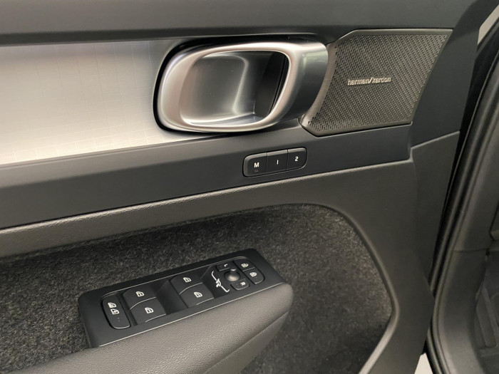 Volvo XC40 B3 AUT DARK PLUS