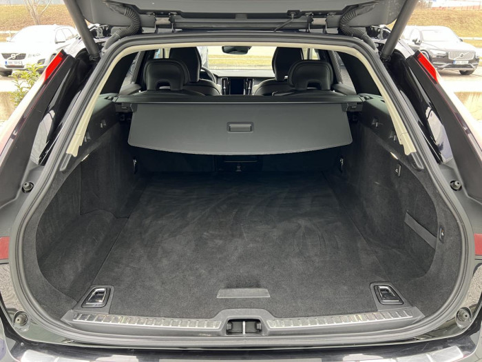 Volvo V90 B4 MOMENTUM Aut 1.maj. 2.0 Momentum