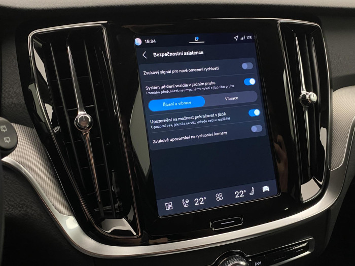 Volvo V60 B4 AUT DARK PLUS