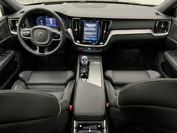 Volvo V60 CROSS COUNTRY B5 AWD Ultimate