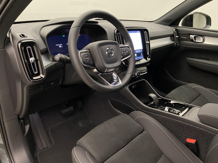Volvo XC40 B4 AUT DARK PLUS