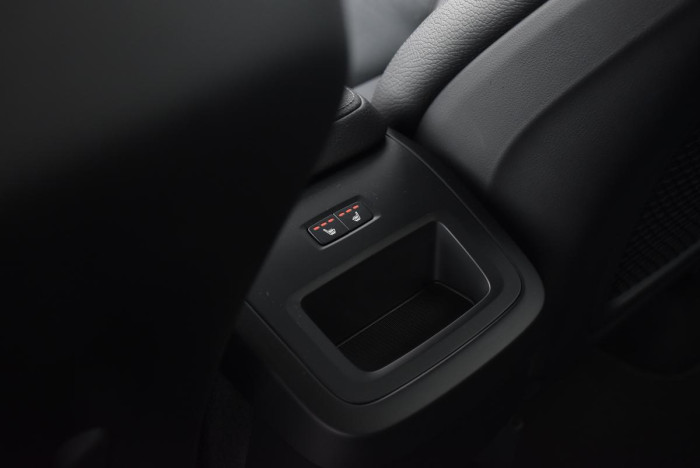 Volvo XC60 B5 AWD MOMENTUM AUT REZERVACE 2.0 Momentum