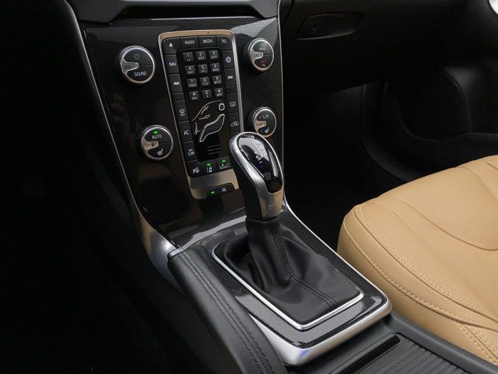 Volvo V40 CC T3 INSCRIPTION REZERVACE 1.5 CC CC