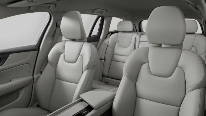 Volvo V60 B4 BRIGHT PLUS