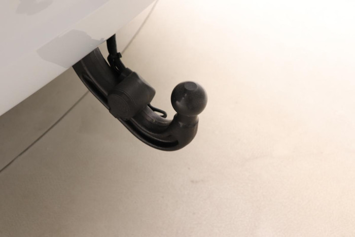 Land Rover Discovery D250 R-DYNAMIC SE REZERVACE 3.0 d Dynamic SE