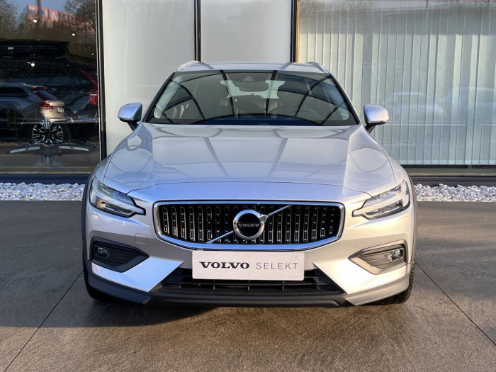 Volvo V60 CROSS COUNTRY B4 AWD Aut 1.maj