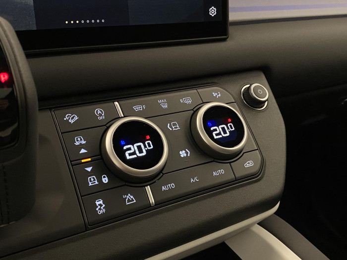 Land Rover Defender 110 D250 X-DYNAMIC SE AWD AUT 3.0 d Dynamic SE