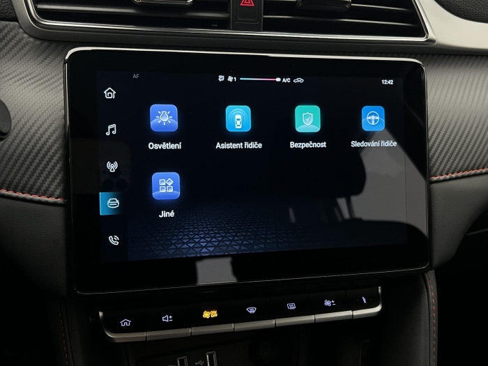 MG ZS 1.5 ESSENTIAL PLUS CZ 1.maj.