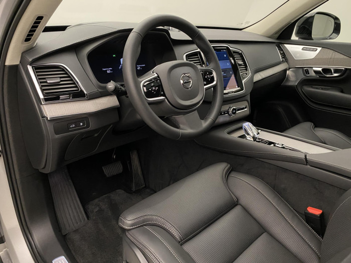 Volvo XC90 T8 AWD ULTRA DARK AUT CZ 7m