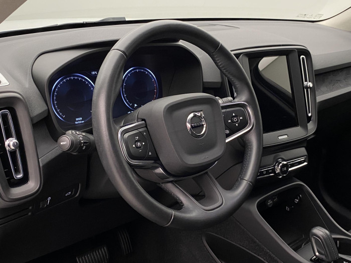 Volvo XC40 T2 MOMENTUM AUT CZ 1.5 Momentum