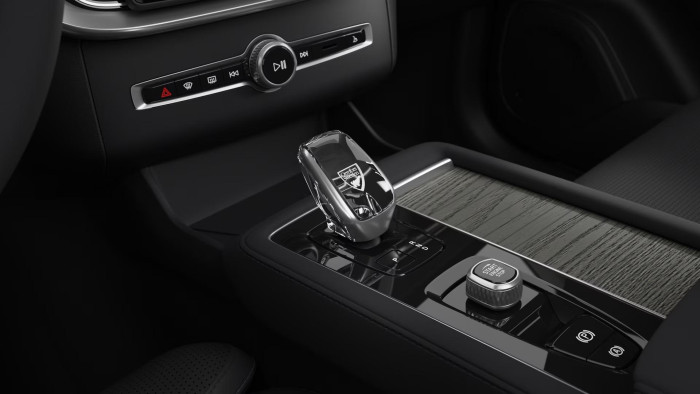 Volvo XC90 B5 AWD AUT DARK ULTRA 7-míst