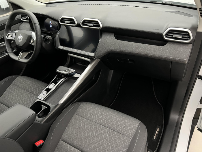 MG ZS 1.5 EMOTION HYBRID+ AUT CZ