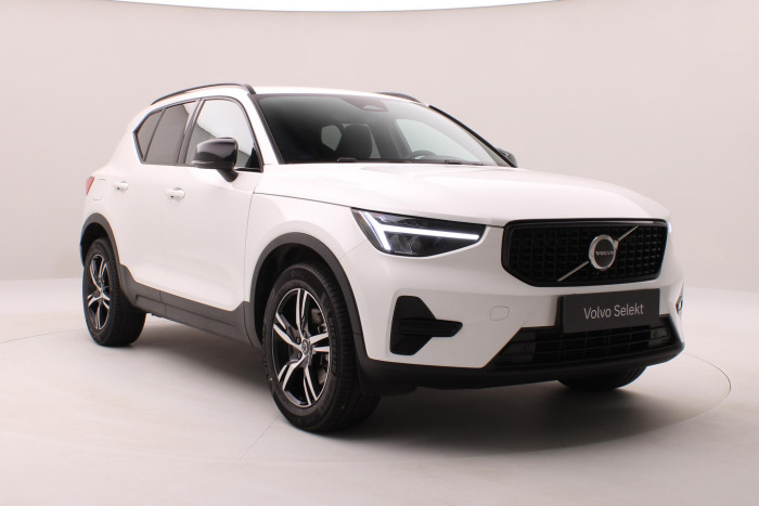 Volvo XC40 B3 DARK PLUS AUT CZ