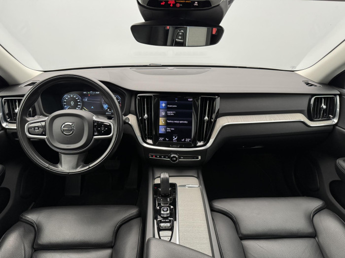 Volvo V60 CC B5 AWD PRO AUT CZ 2.0 CC CC