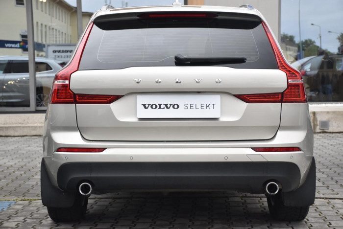 Volvo XC60 D4 AWD MOMENTUM REZERVACE 2.0 d Momentum