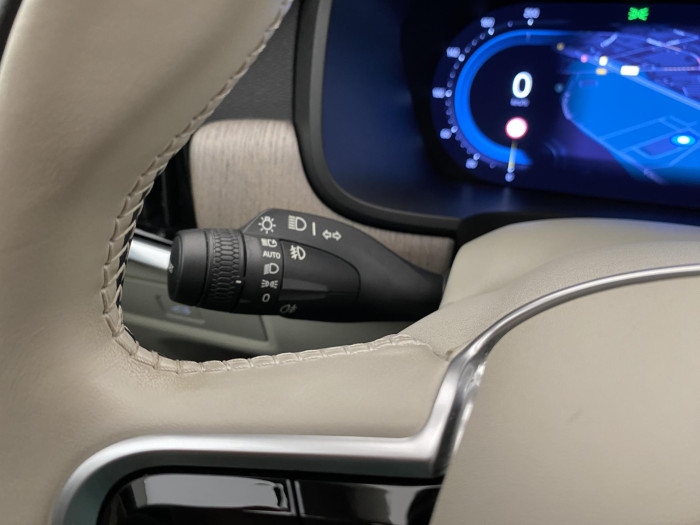 Volvo V90 B4 AWD CORE AUT CZ