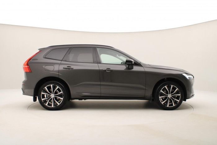 Volvo XC60 B4 PLUS DARK AUT REZERVACE 2.0 Plus