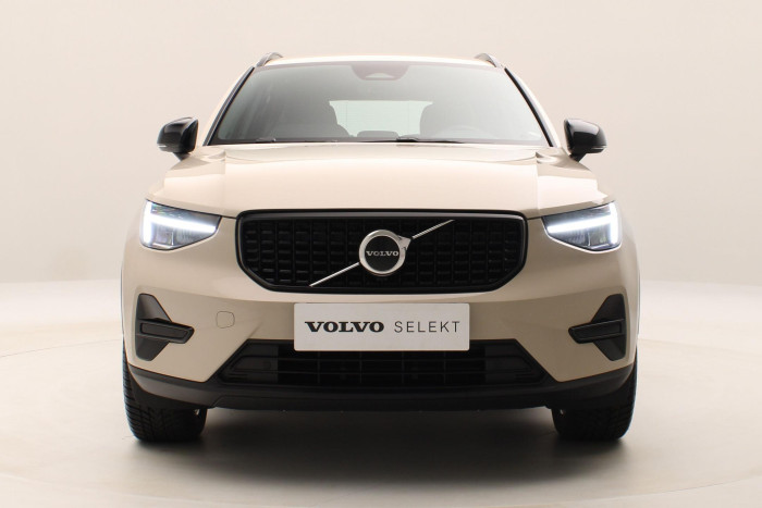 Volvo XC40 B3 DARK PLUS AUT CZ 1.maj