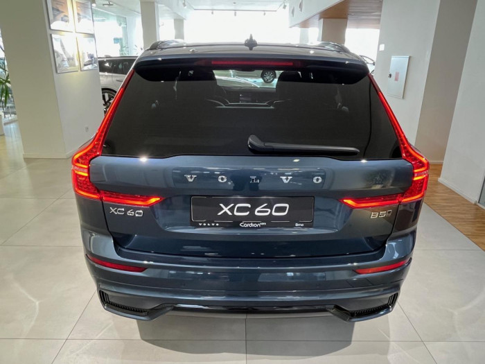 Volvo XC60 B5 AWD AUT DARK PLUS